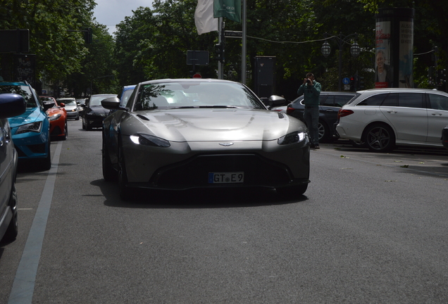 Aston Martin V8 Vantage 2018