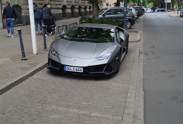 Lamborghini Huracán LP640-4 EVO