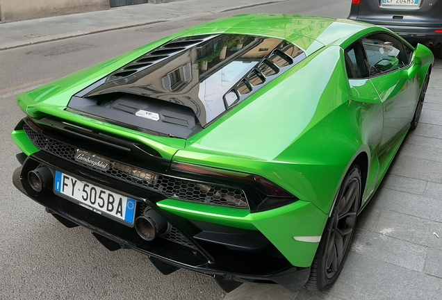 Lamborghini Huracán LP640-4 EVO