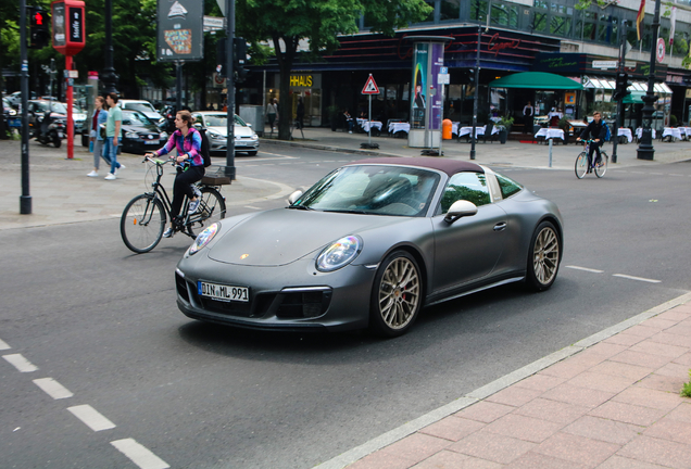 Porsche 991 Targa 4 GTS MkII Exclusive Manufaktur Edition