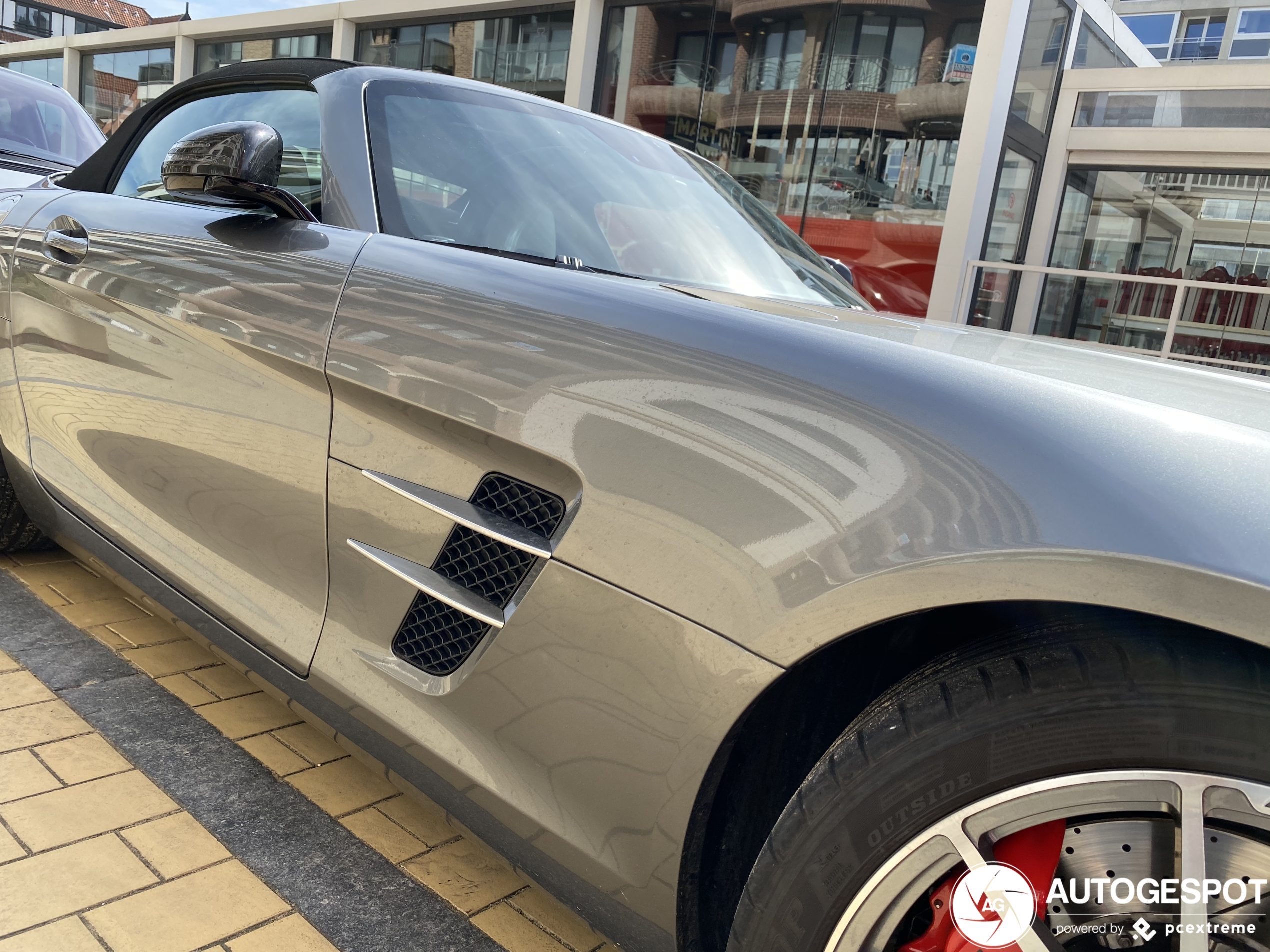 Mercedes-Benz SLS AMG Roadster