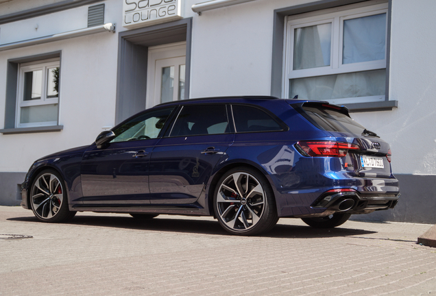 Audi RS4 Avant B9