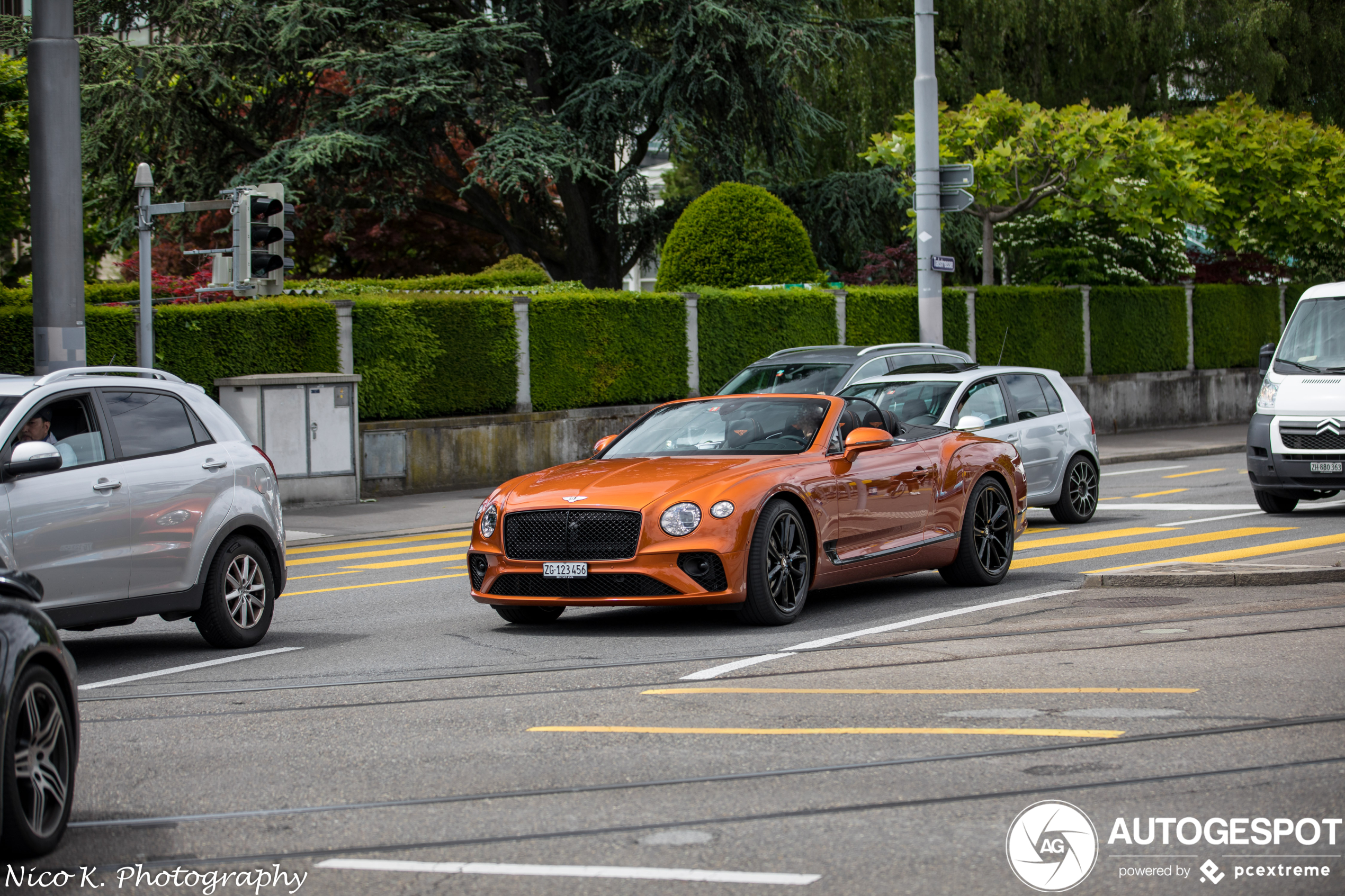 Bentley Continental GTC 2019