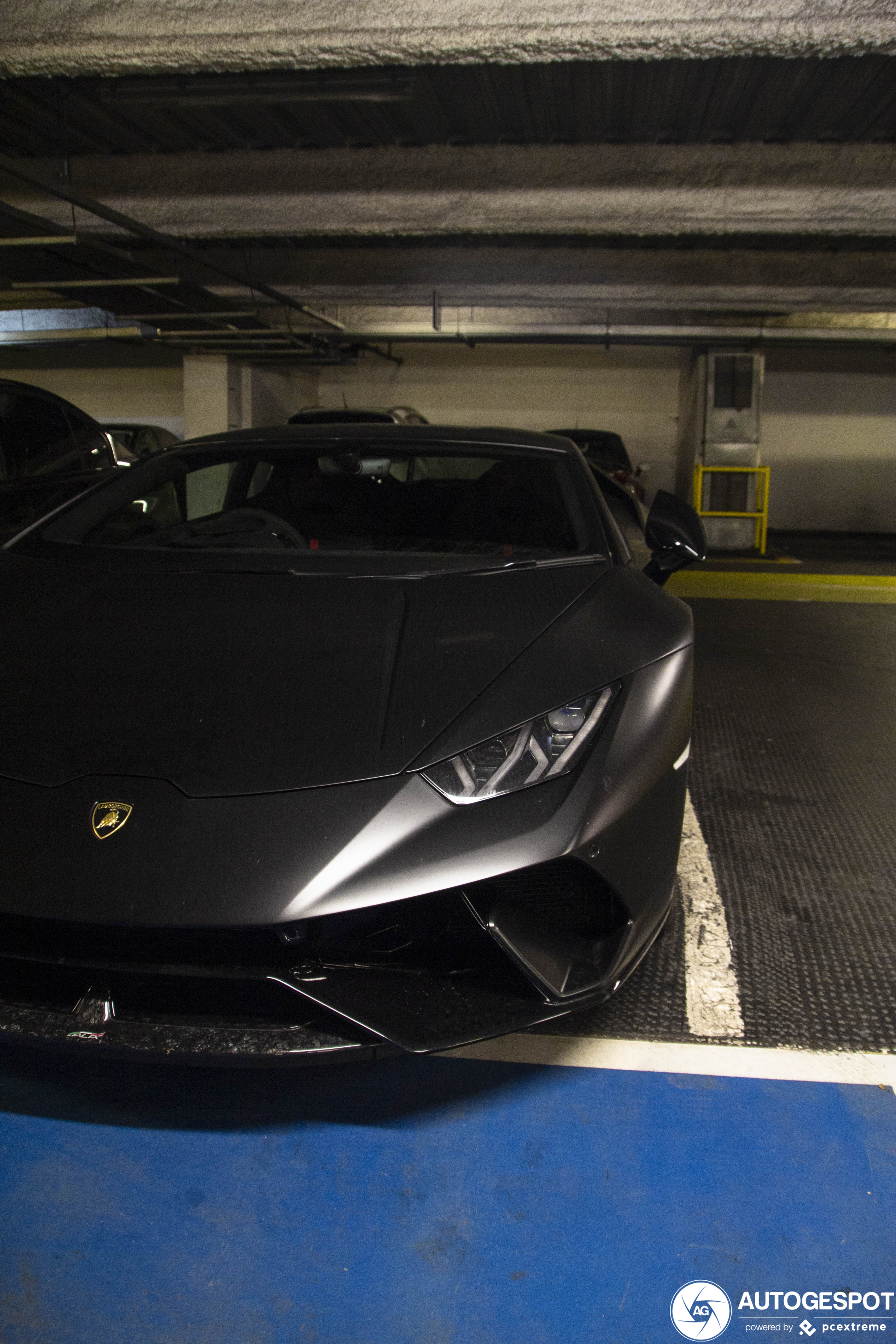 Lamborghini Huracán LP640-4 Performante