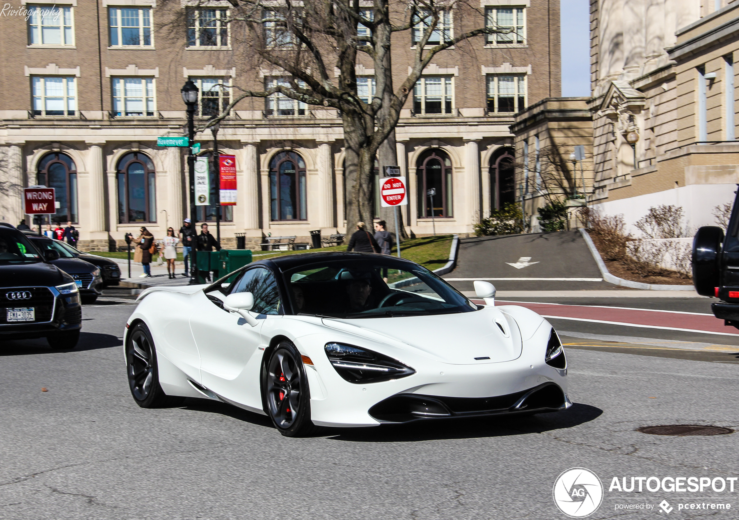 McLaren 720S Spider