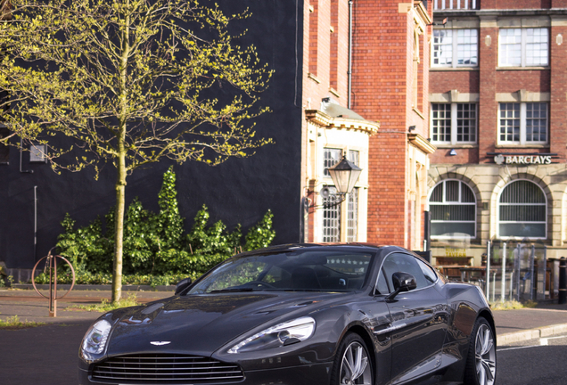 Aston Martin Vanquish 2013