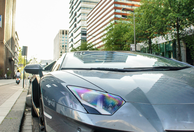 Lamborghini Aventador LP700-4 Roadster