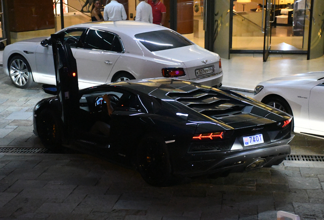 Lamborghini Aventador S LP740-4