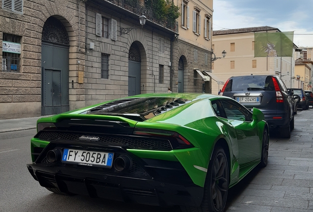 Lamborghini Huracán LP640-4 EVO