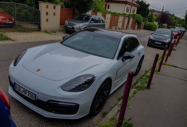 Porsche 971 Panamera GTS Sport Turismo