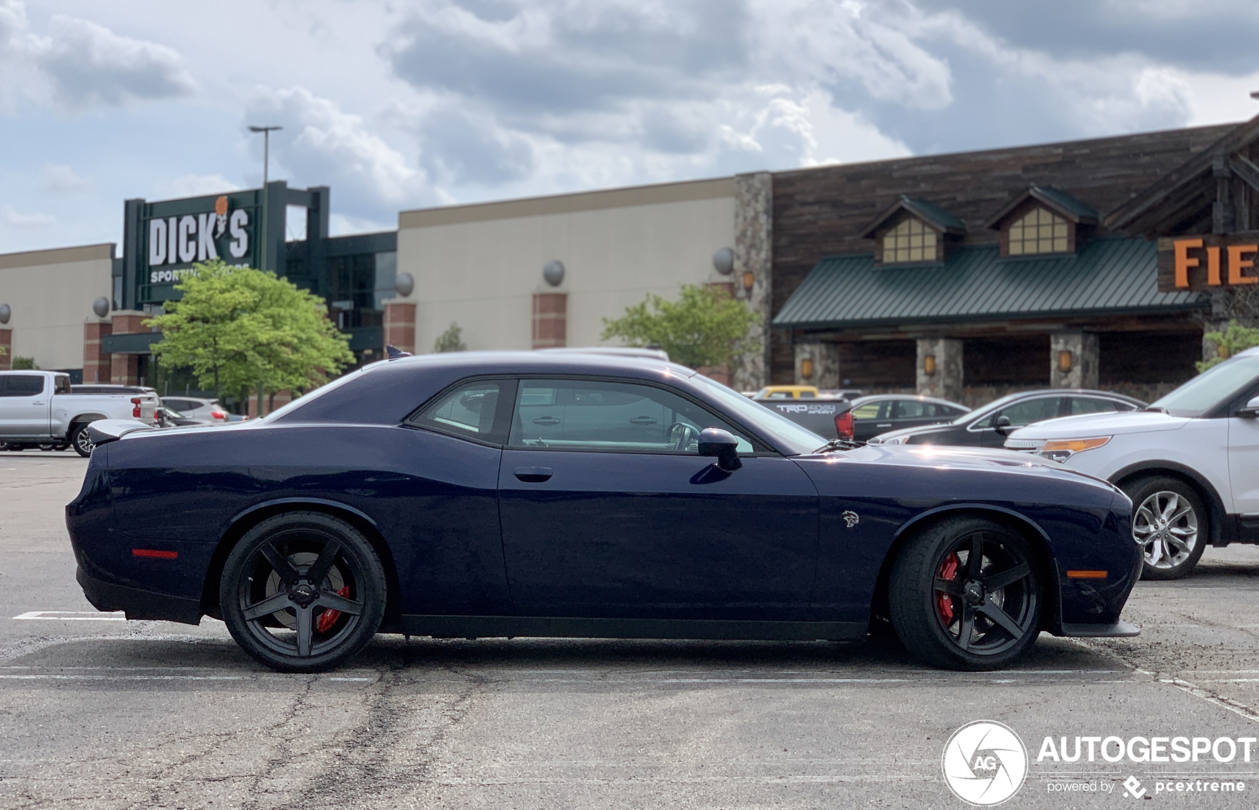 Dodge Challenger SRT Hellcat