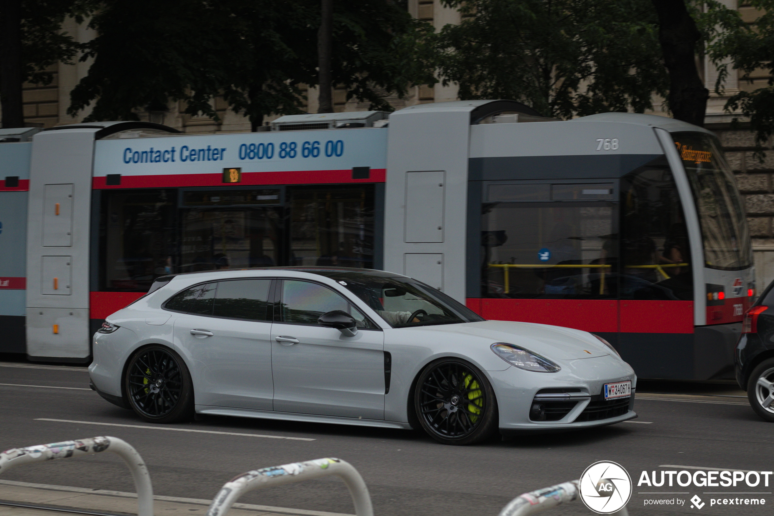 Porsche 971 Panamera Turbo S E-Hybrid Sport Turismo