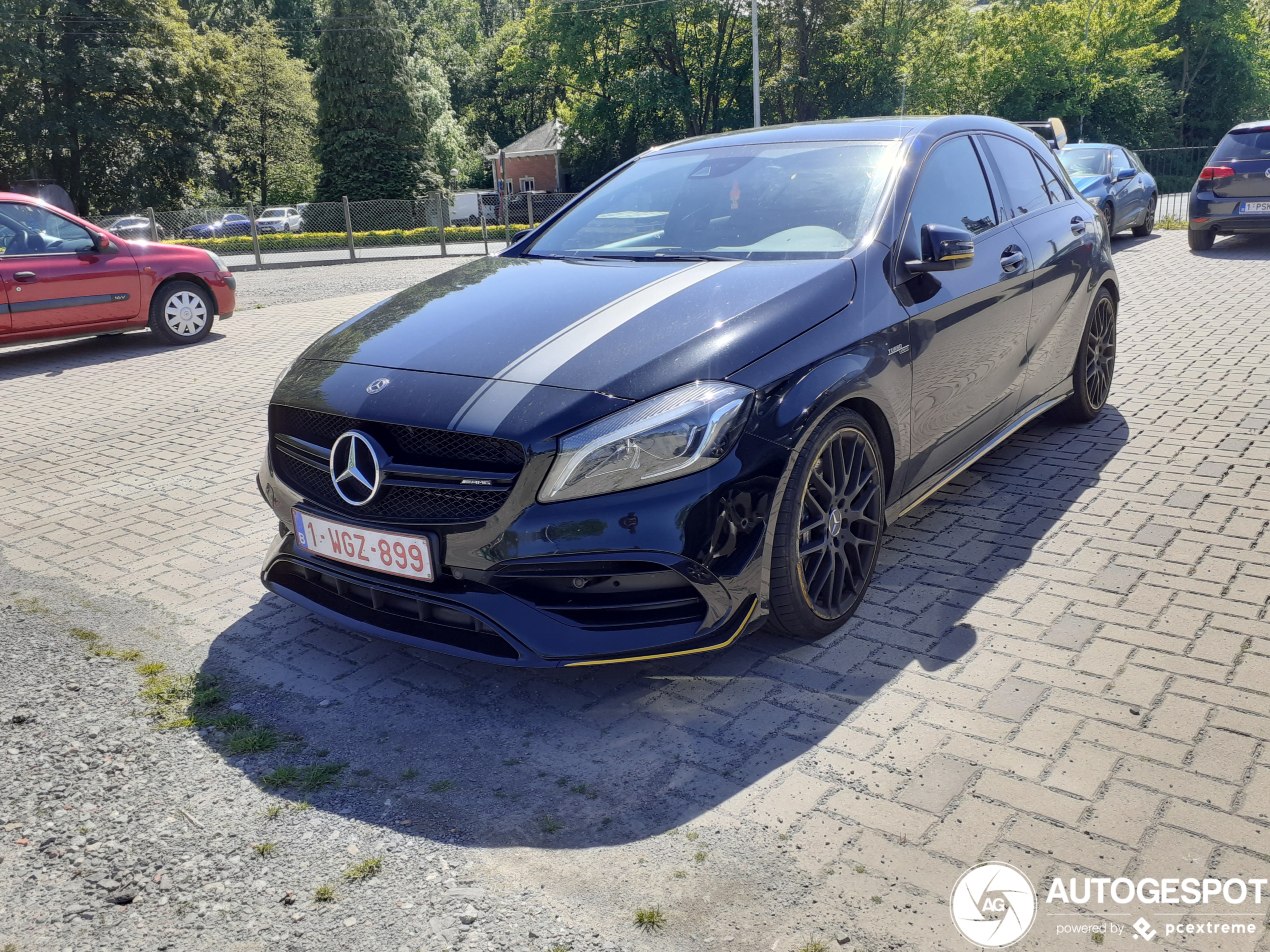 Mercedes-AMG A 45 W176 Yellow Night Edition