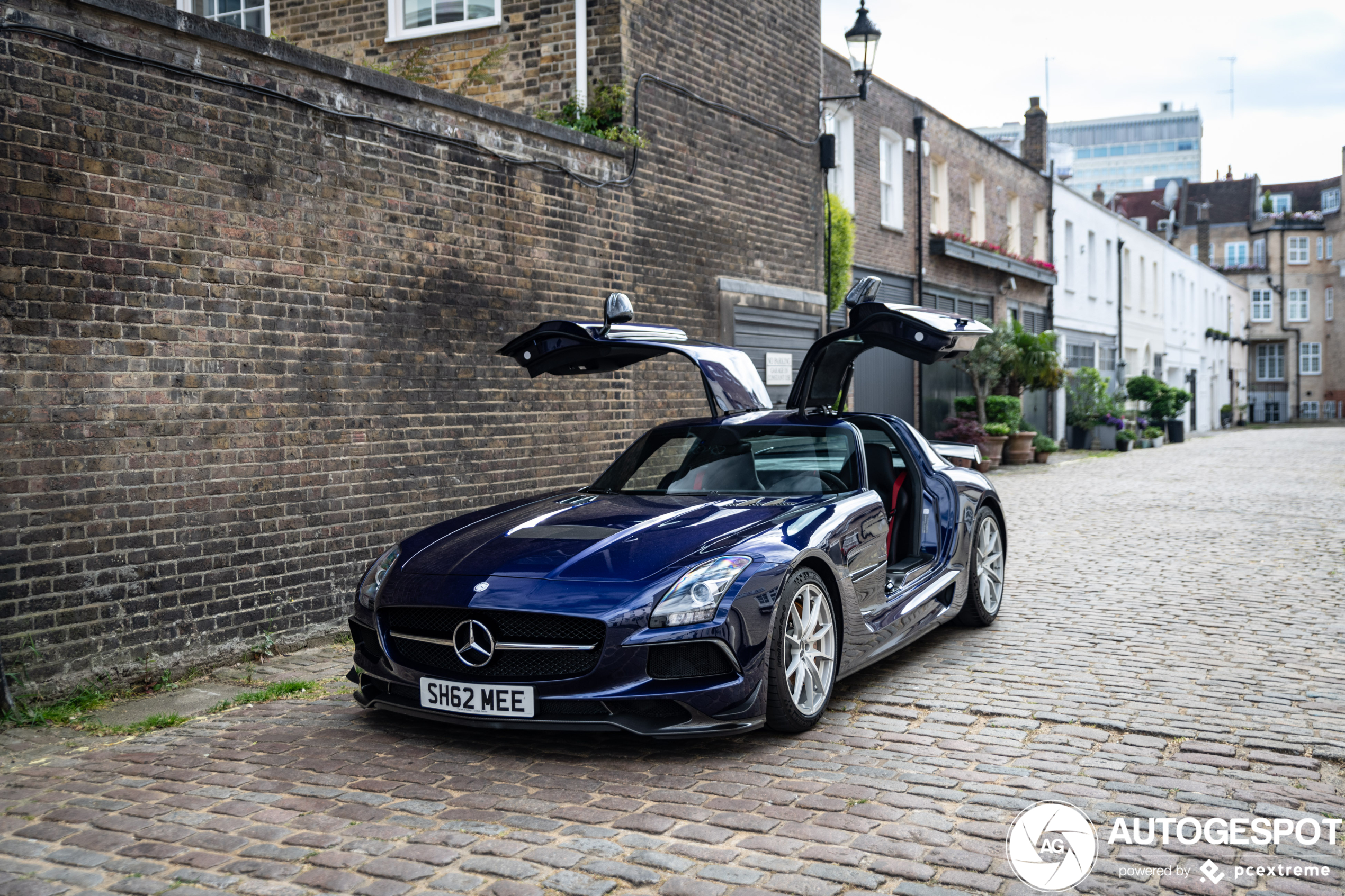 Shmee150 zijn Mercedes-Benz SLS AMG Black Series prachtig vastgelegd