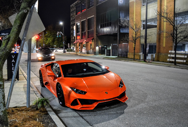 Lamborghini Huracán LP640-4 EVO