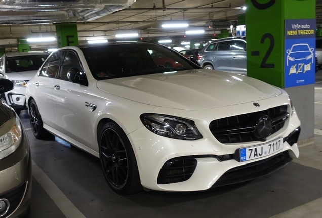 Mercedes-AMG E 63 S W213