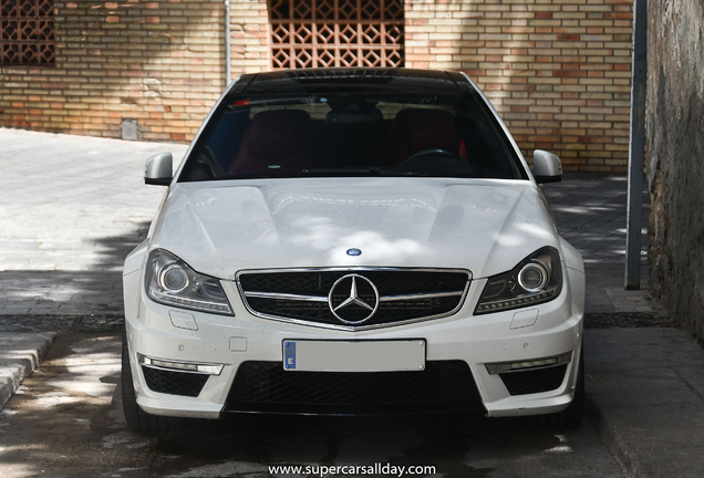 Mercedes-Benz C 63 AMG Coupé