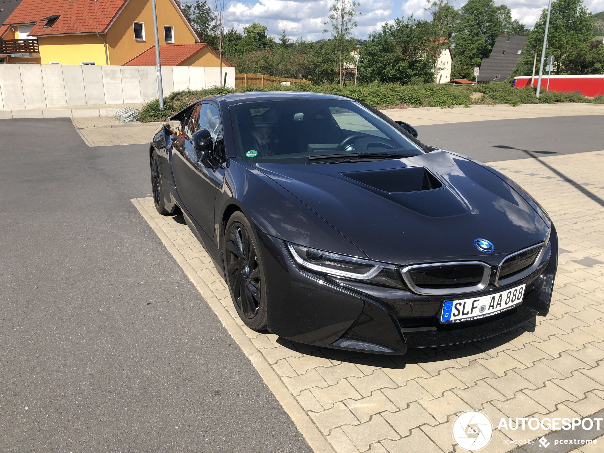 BMW i8