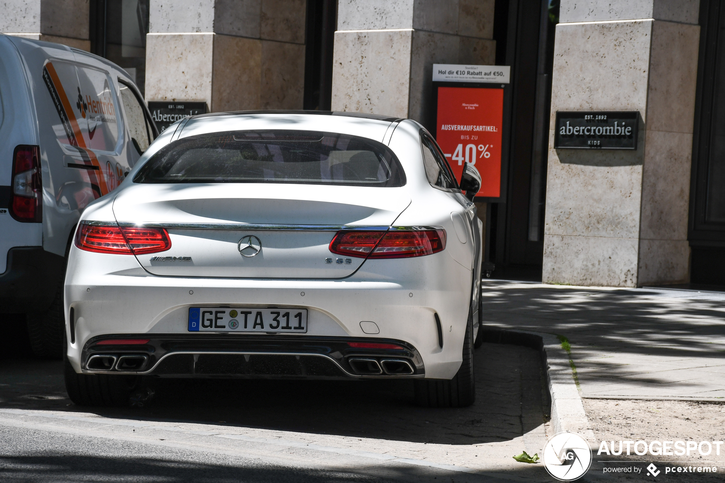 Mercedes-AMG S 63 Coupé C217