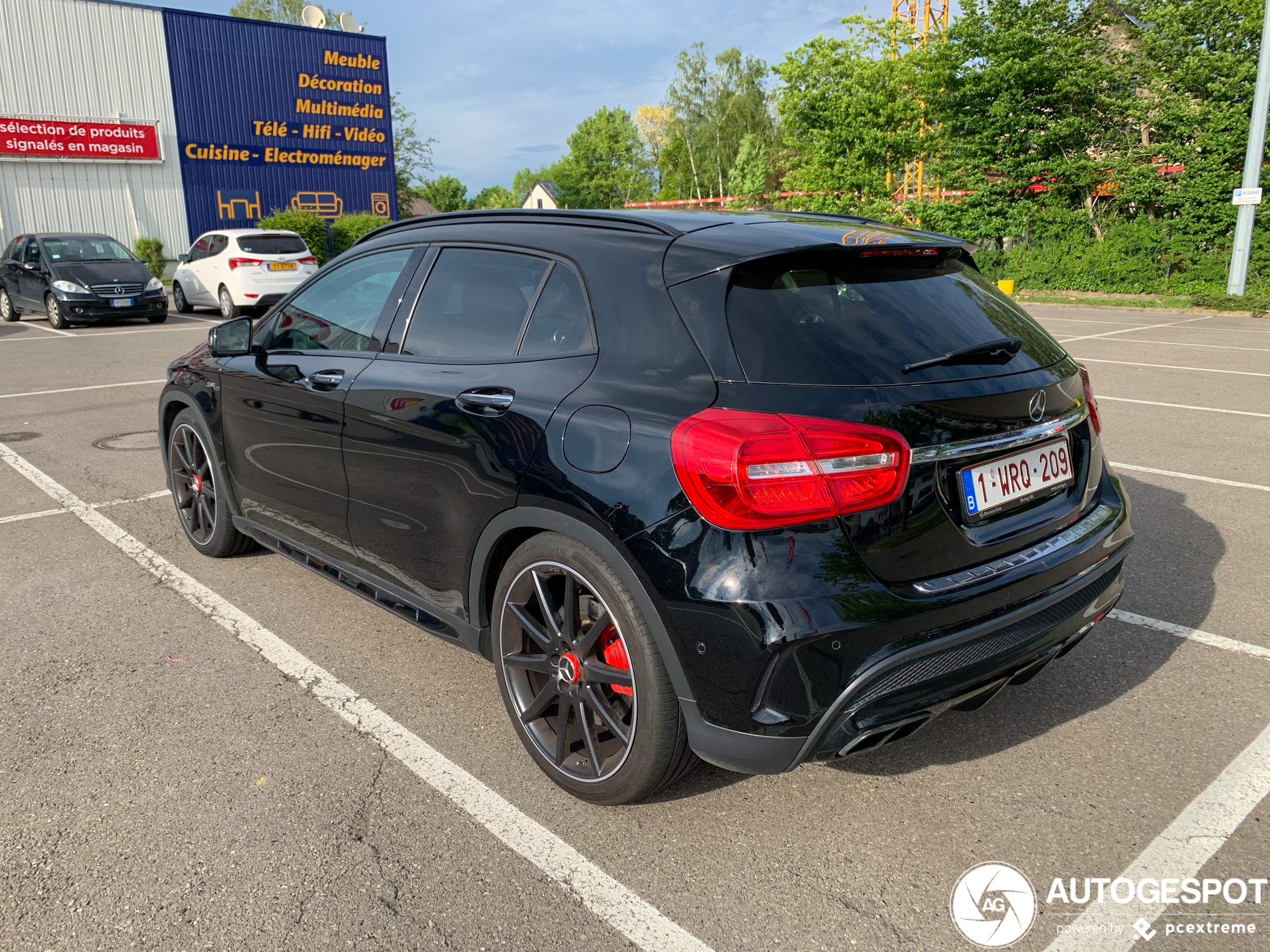 Mercedes-Benz GLA 45 AMG X156