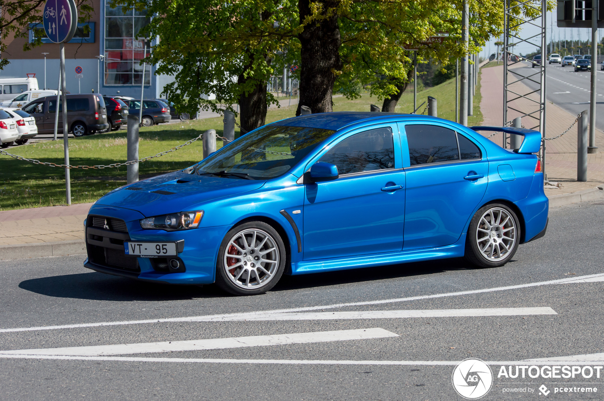 Mitsubishi Lancer Evolution X