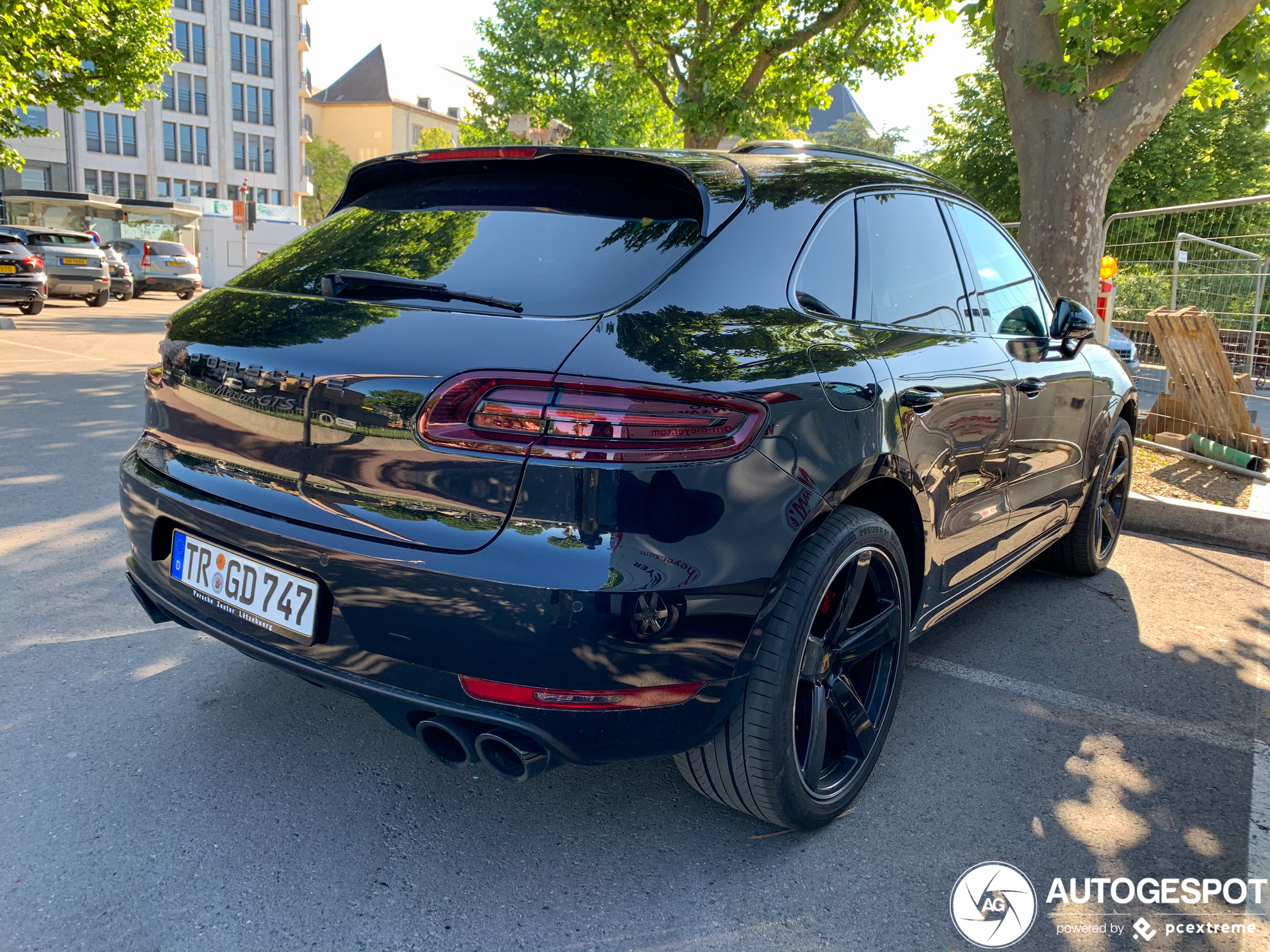 Porsche 95B Macan GTS