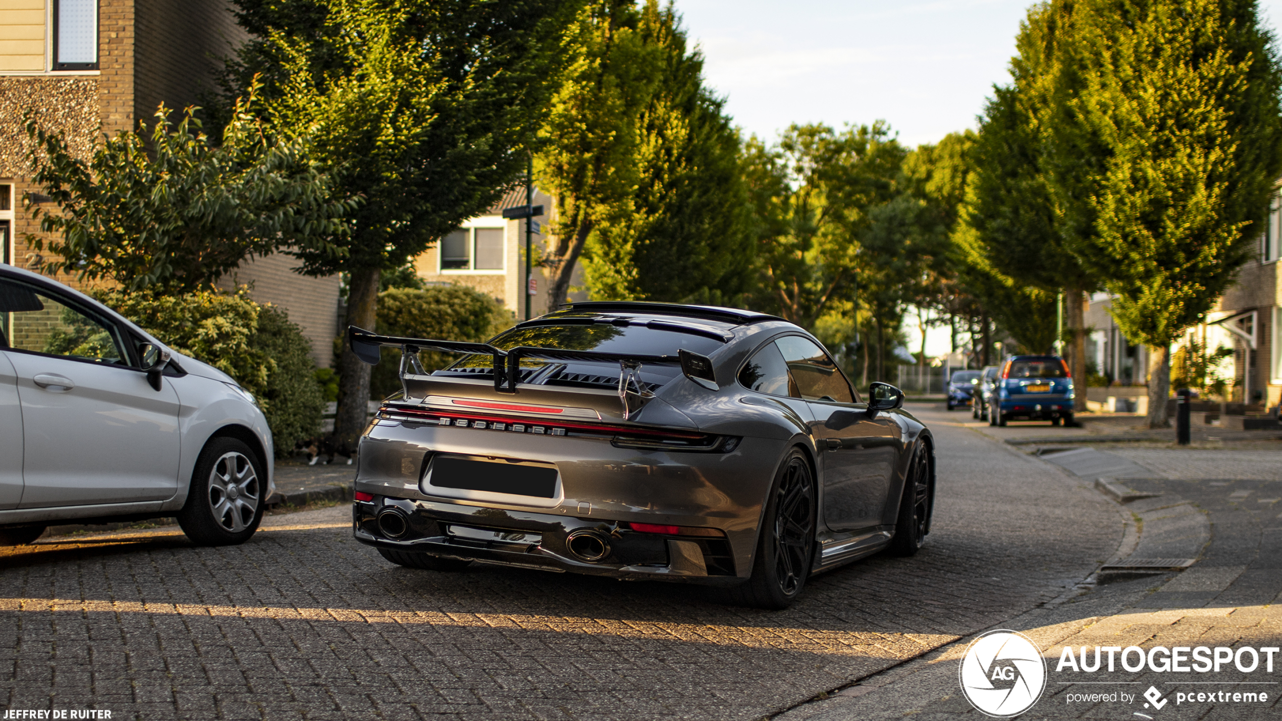 Porsche 992 Techart Carrera 4S heeft jammer genoeg nog maar 450 pk