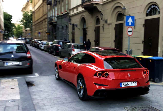 Ferrari GTC4Lusso