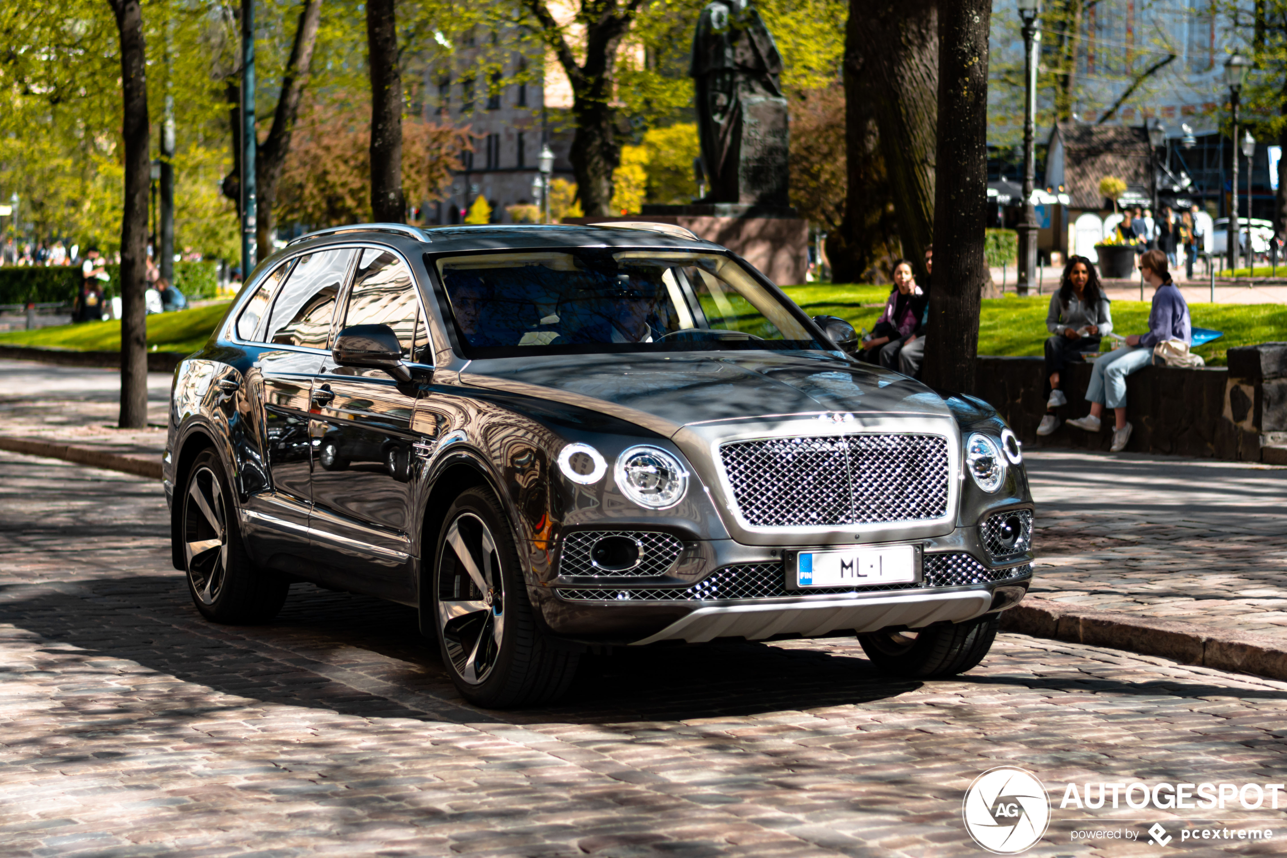 Bentley Bentayga Hybrid