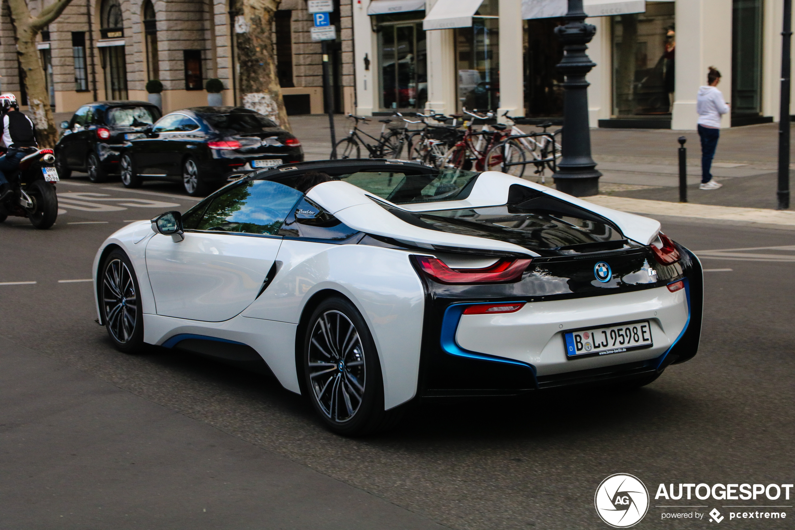 BMW i8 Roadster