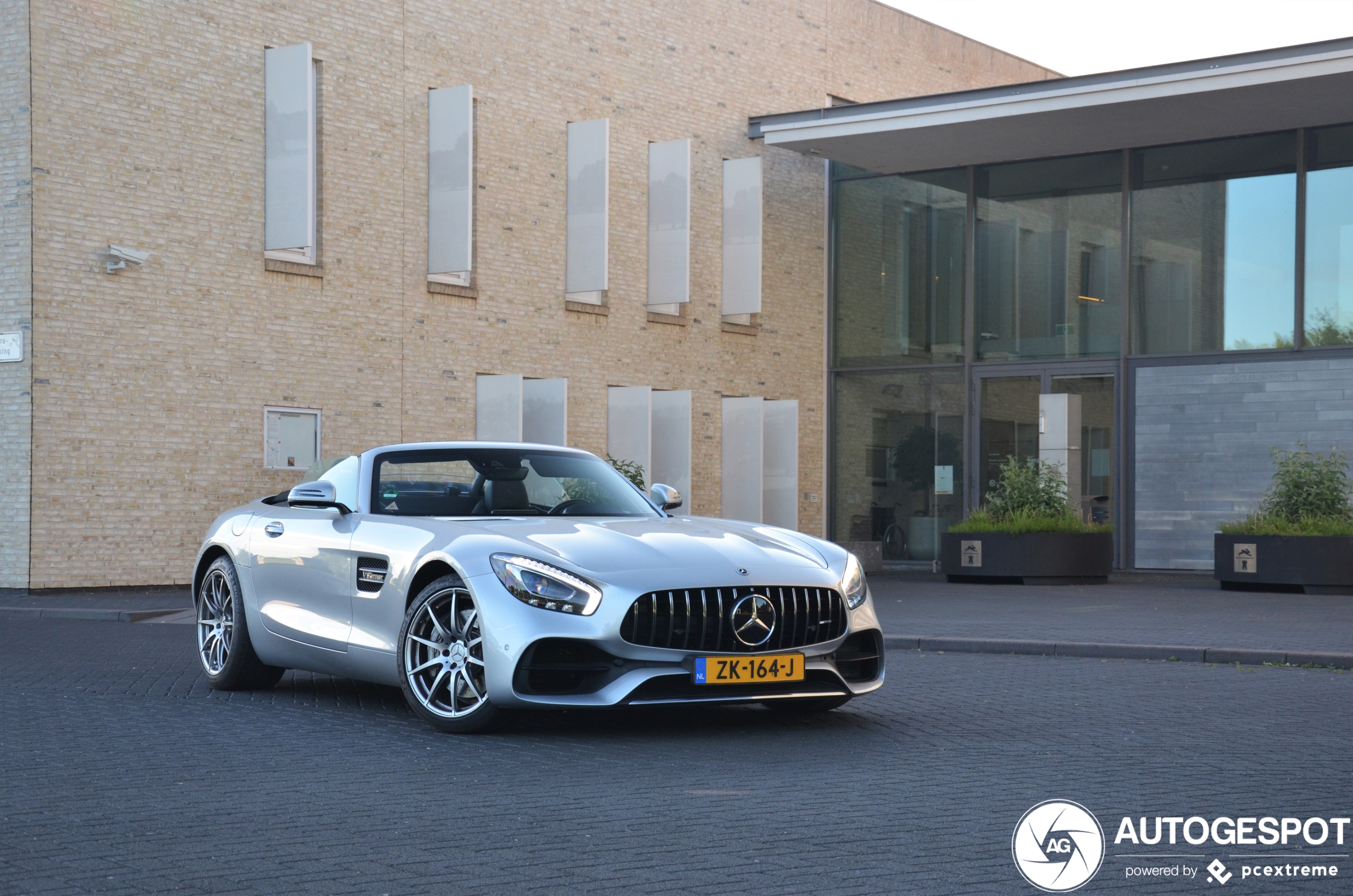 Mercedes-AMG GT Roadster R190