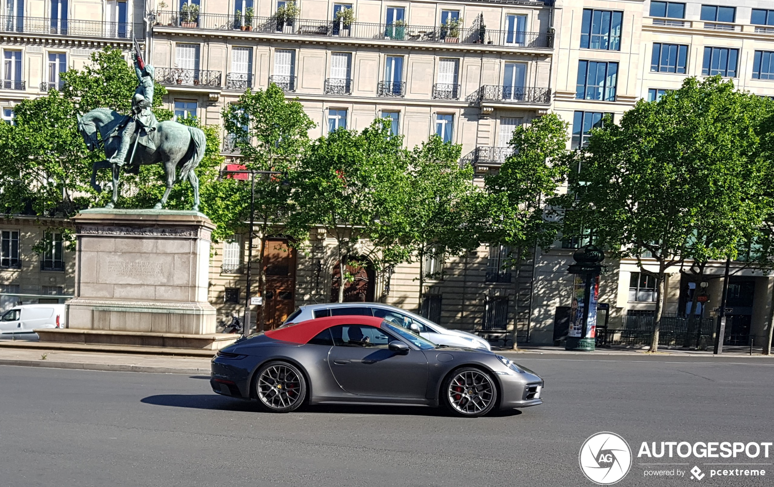 Porsche 992 Carrera 4S Cabriolet