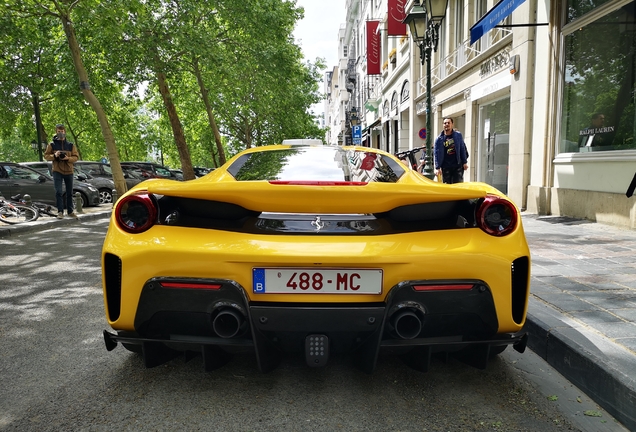 Ferrari 488 Pista