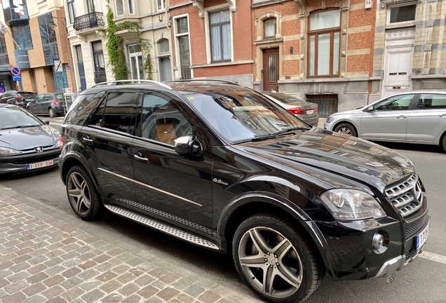 Mercedes-Benz ML 63 AMG 10th Anniversary