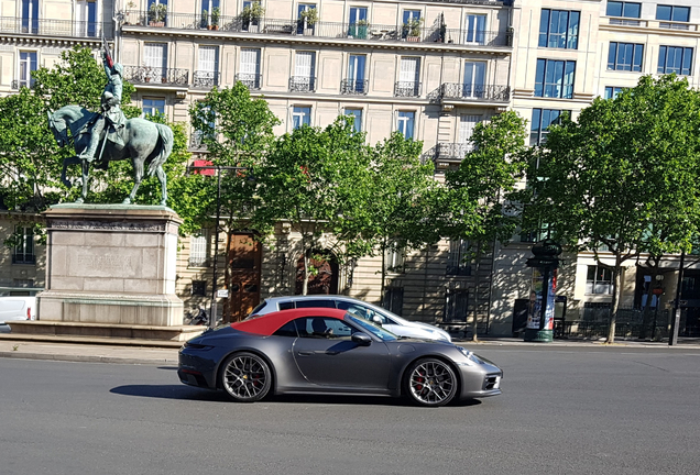 Porsche 992 Carrera 4S Cabriolet