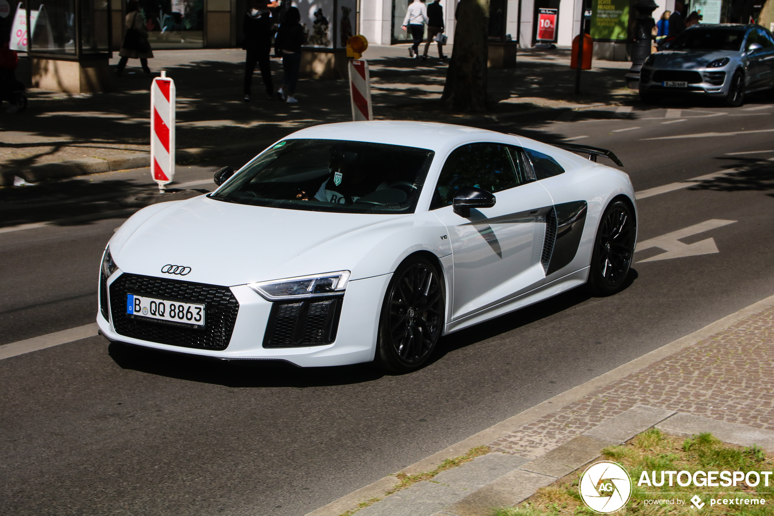 Audi R8 V10 Plus 2015