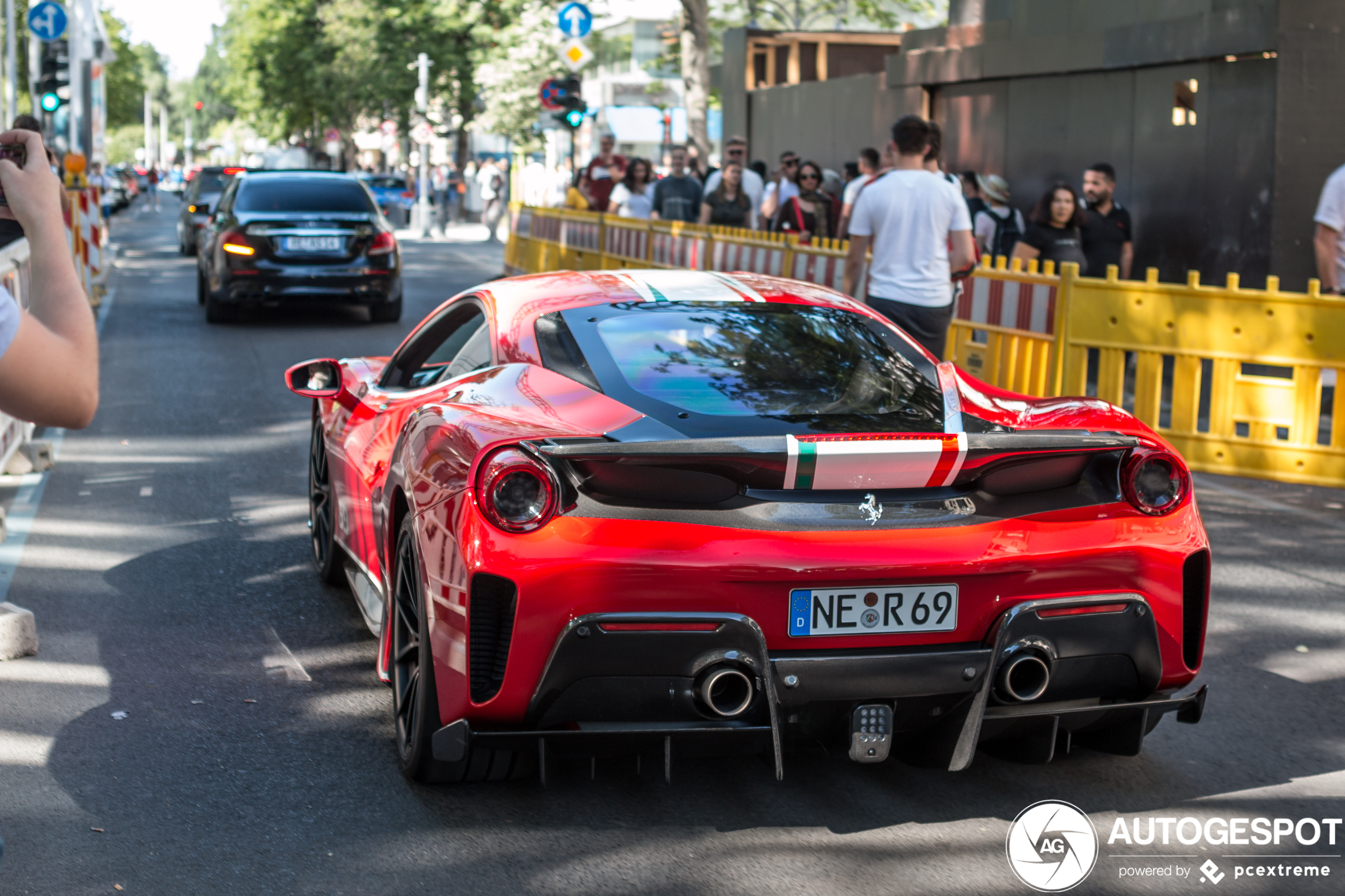 Ferrari 488 Pista Piloti