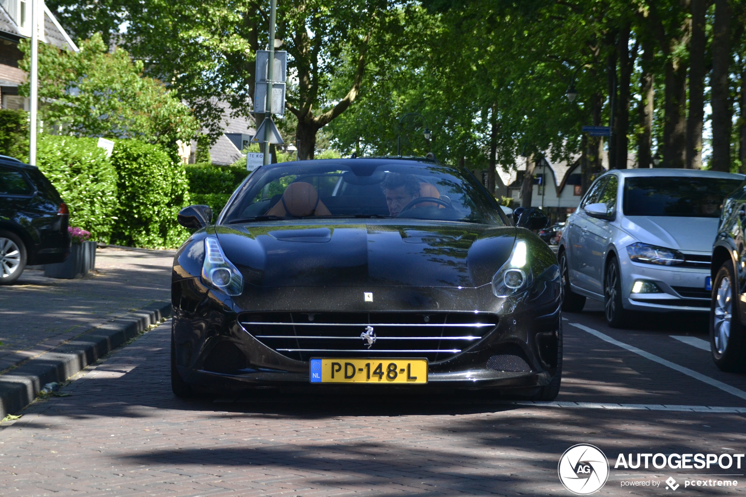 Ferrari California T