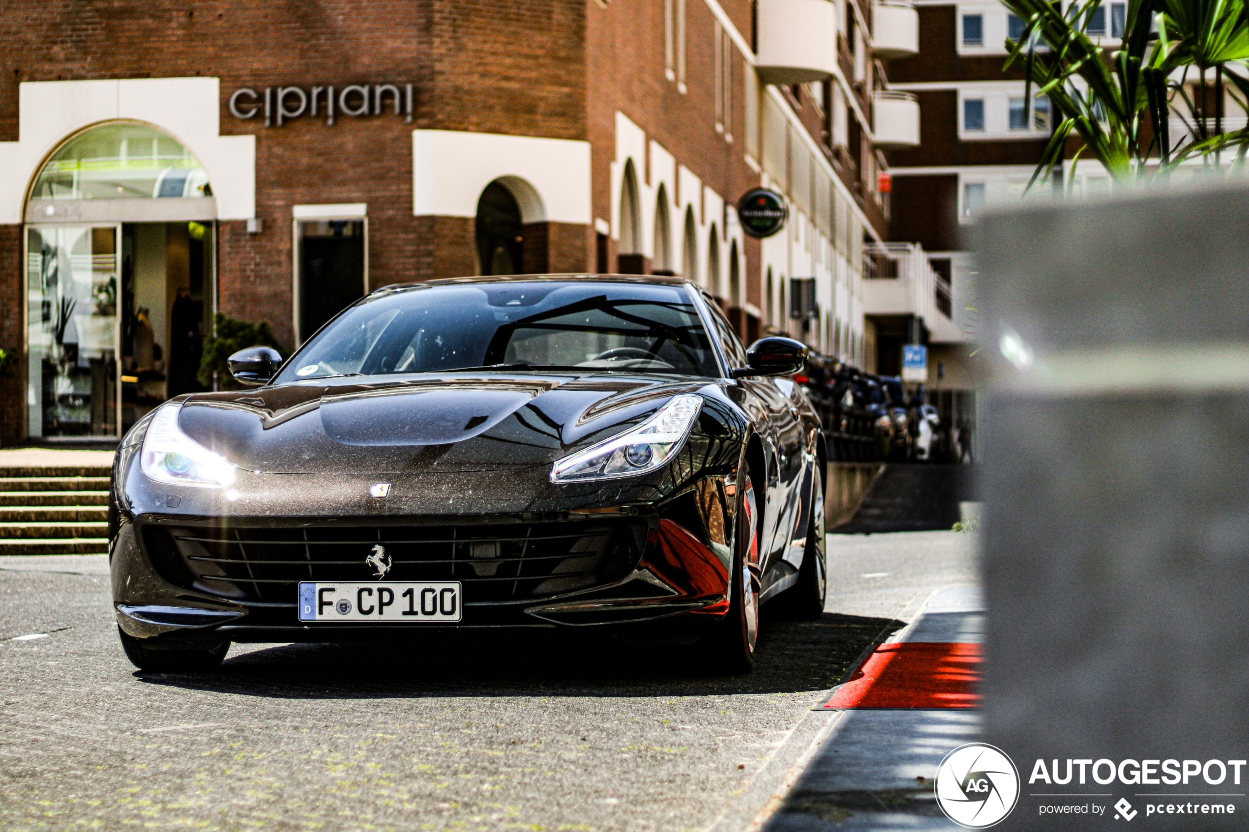 Ferrari GTC4Lusso T