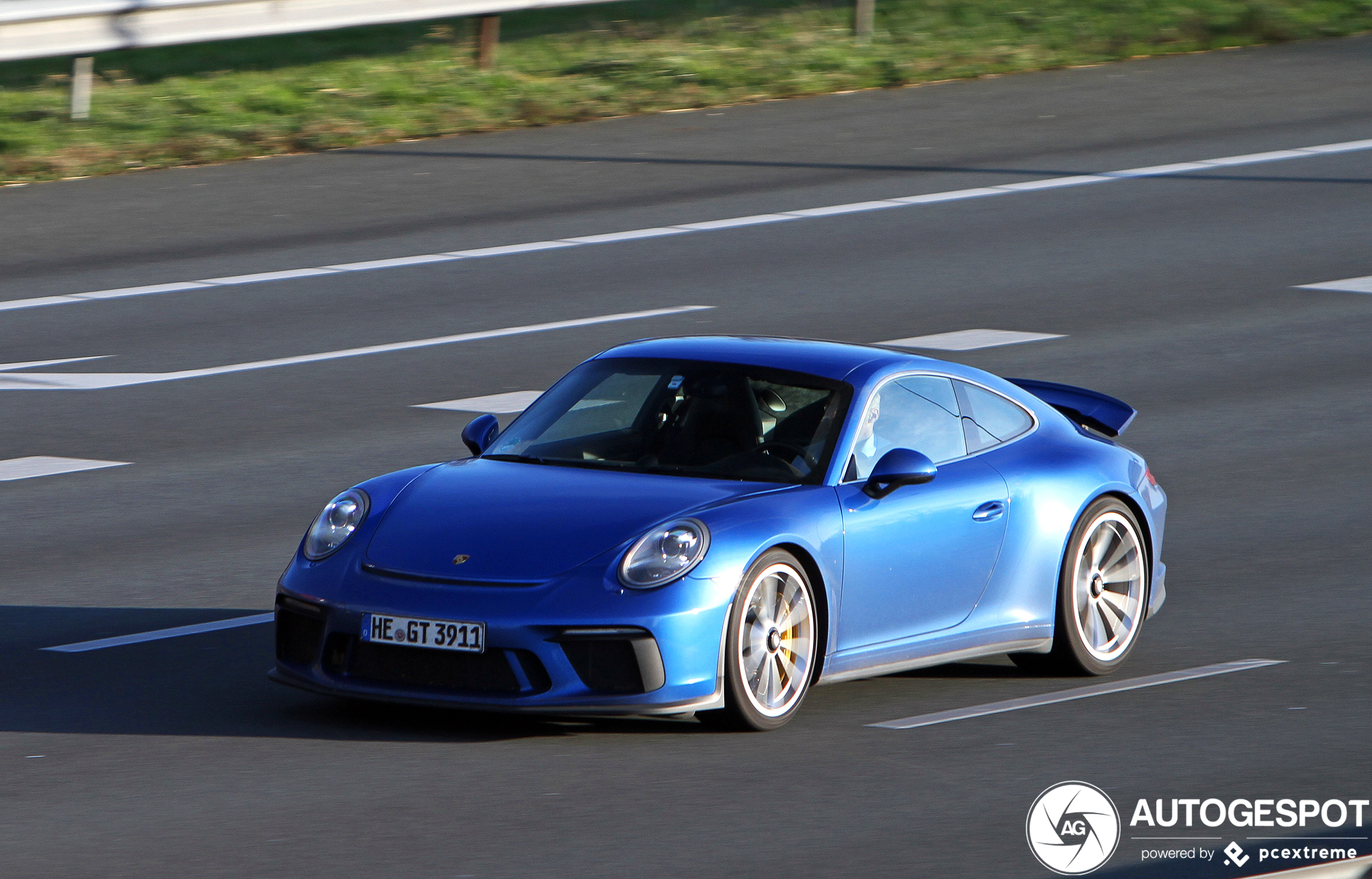 Porsche 991 GT3 Touring