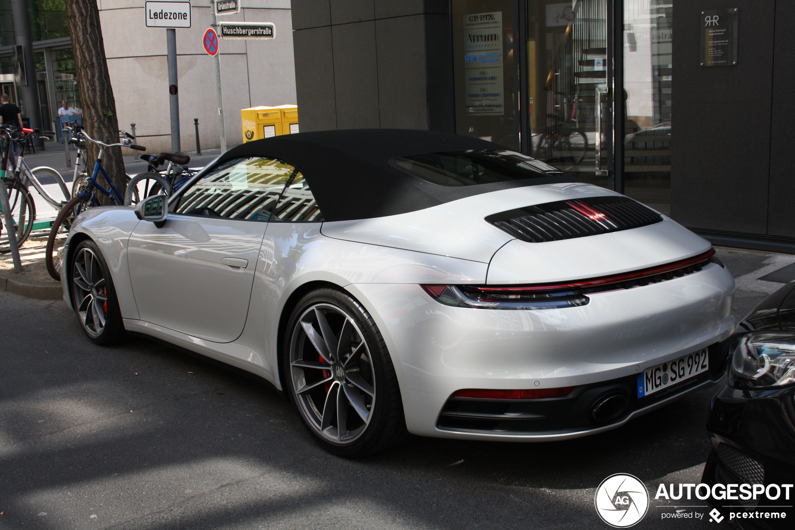 Porsche 992 Carrera 4S Cabriolet