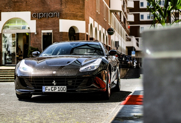 Ferrari GTC4Lusso T