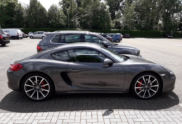 Porsche 981 Cayman S