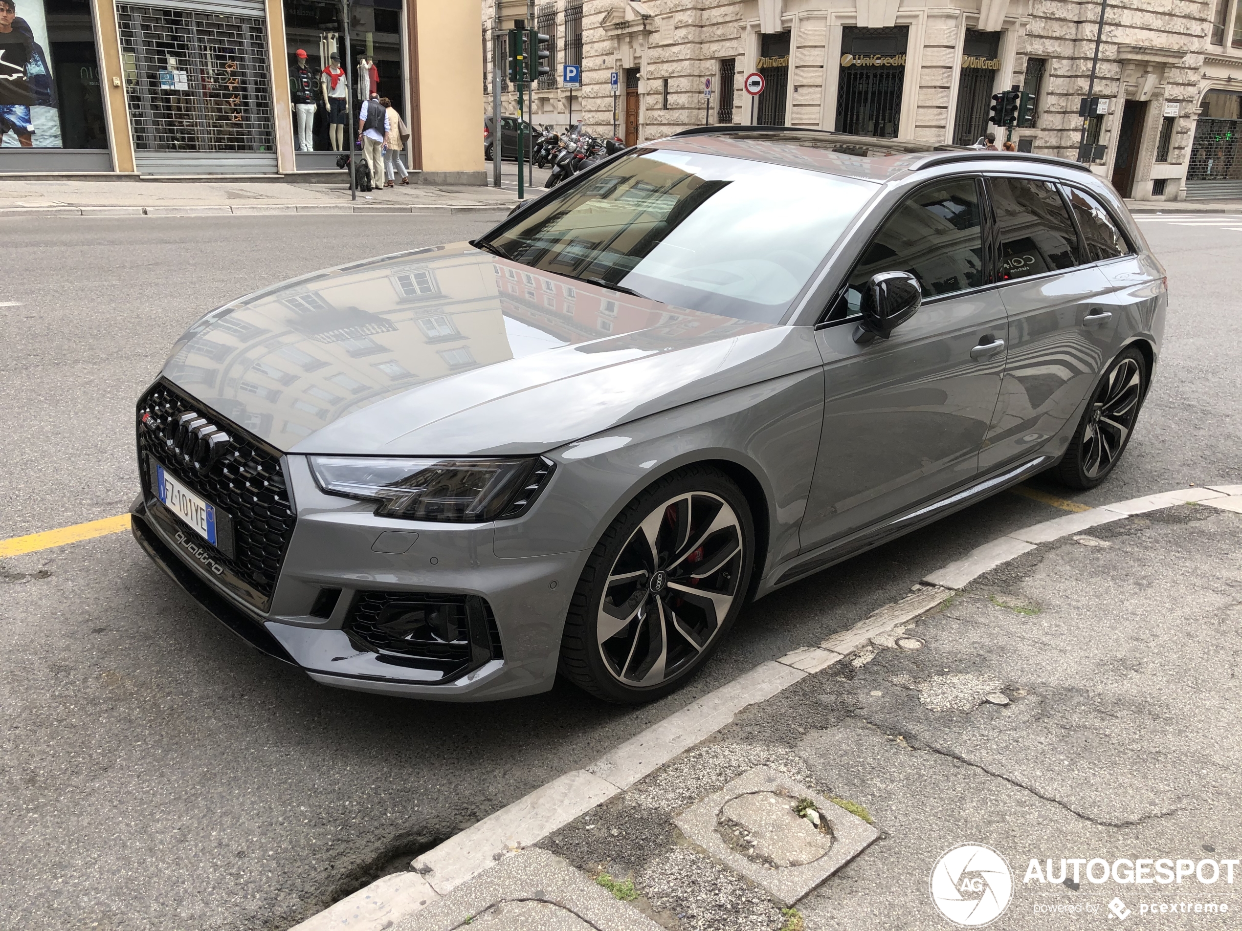 Audi RS4 Avant B9