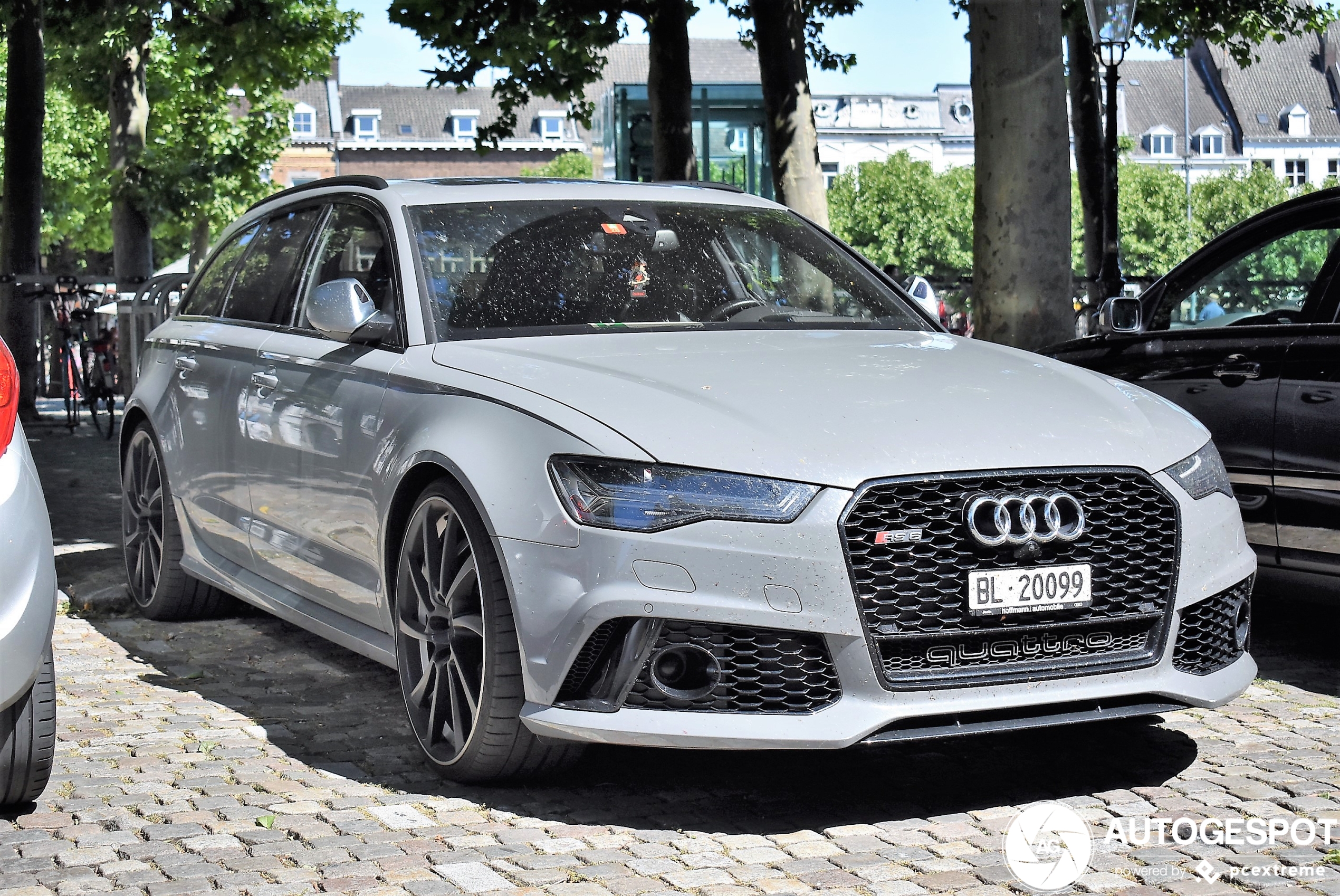 Audi RS6 Avant C7 2015