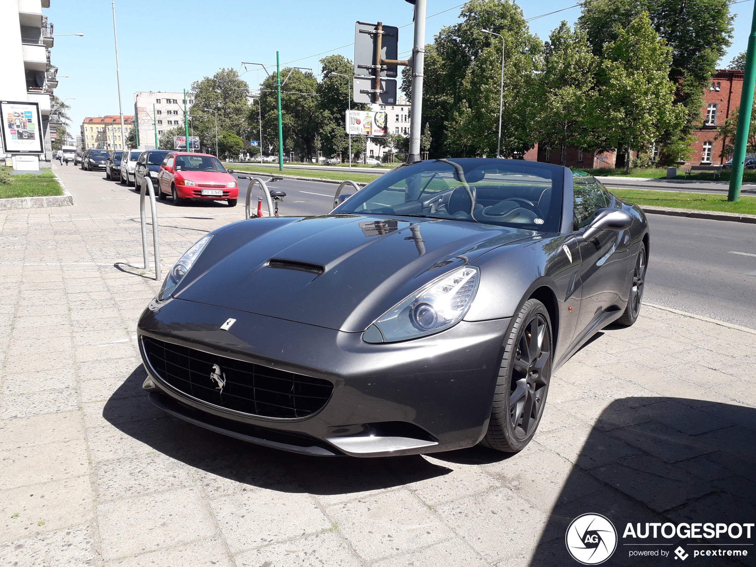 Ferrari California