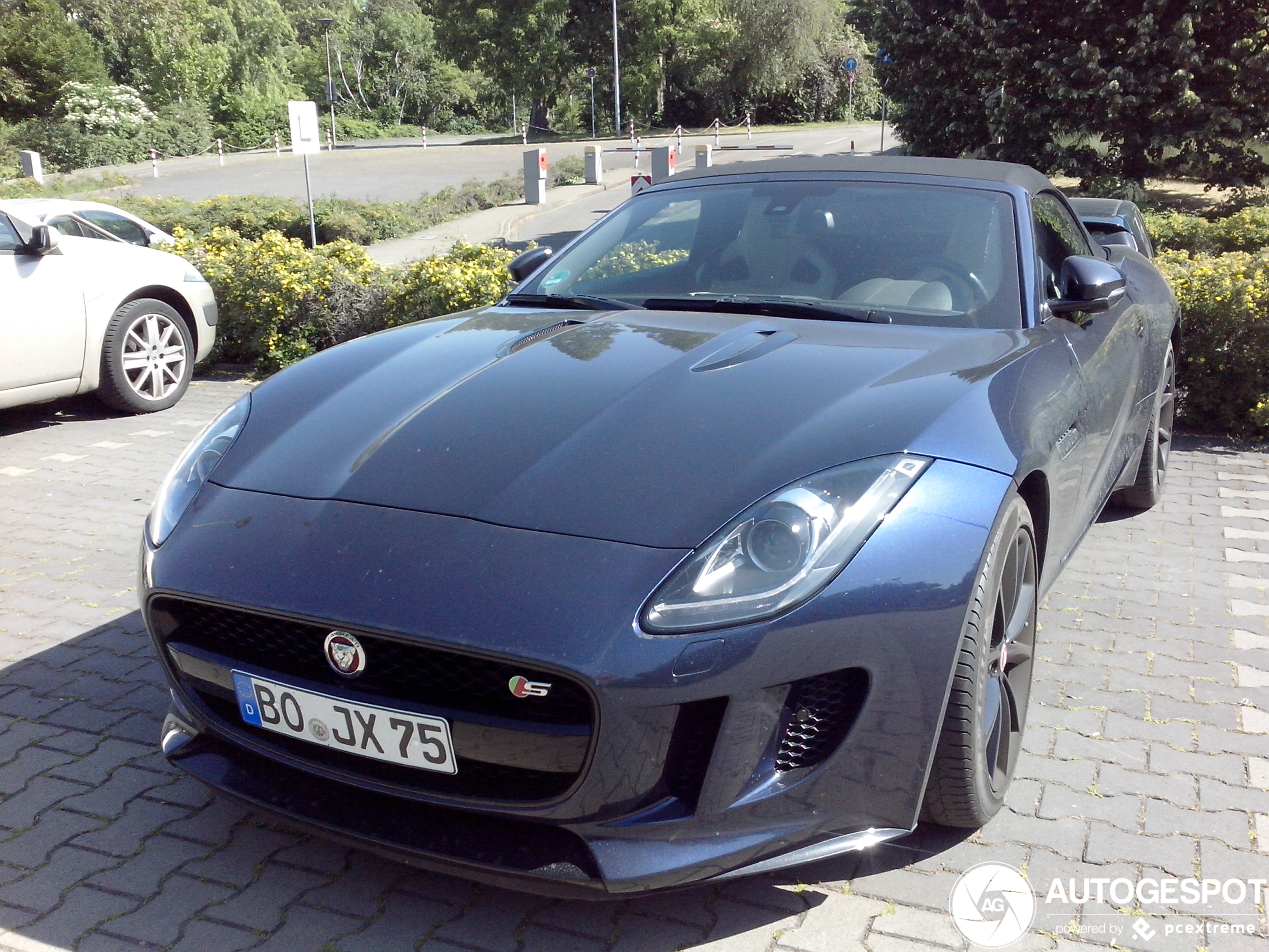 Jaguar F-TYPE S Convertible