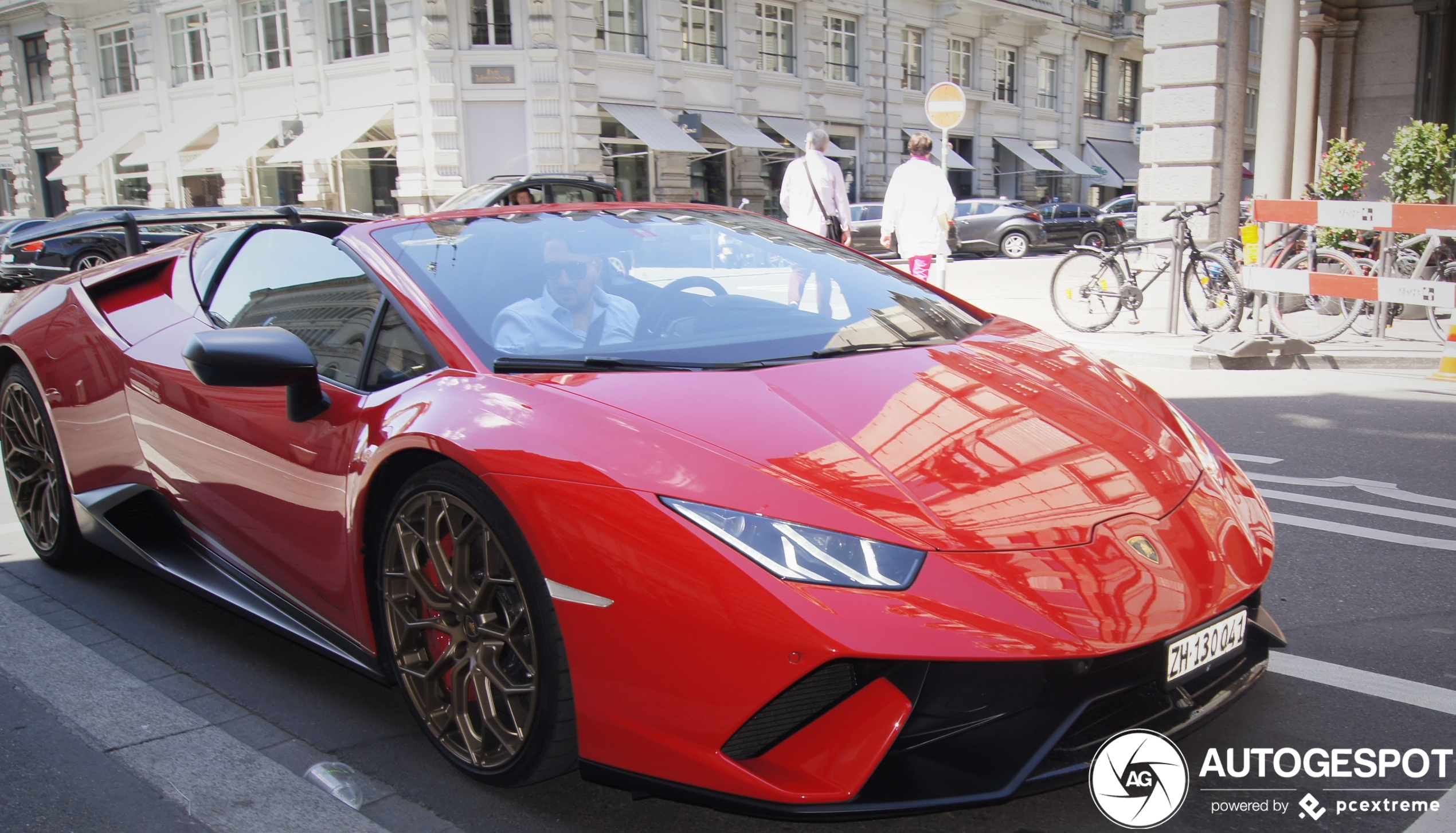 Lamborghini Huracán LP640-4 Performante Spyder