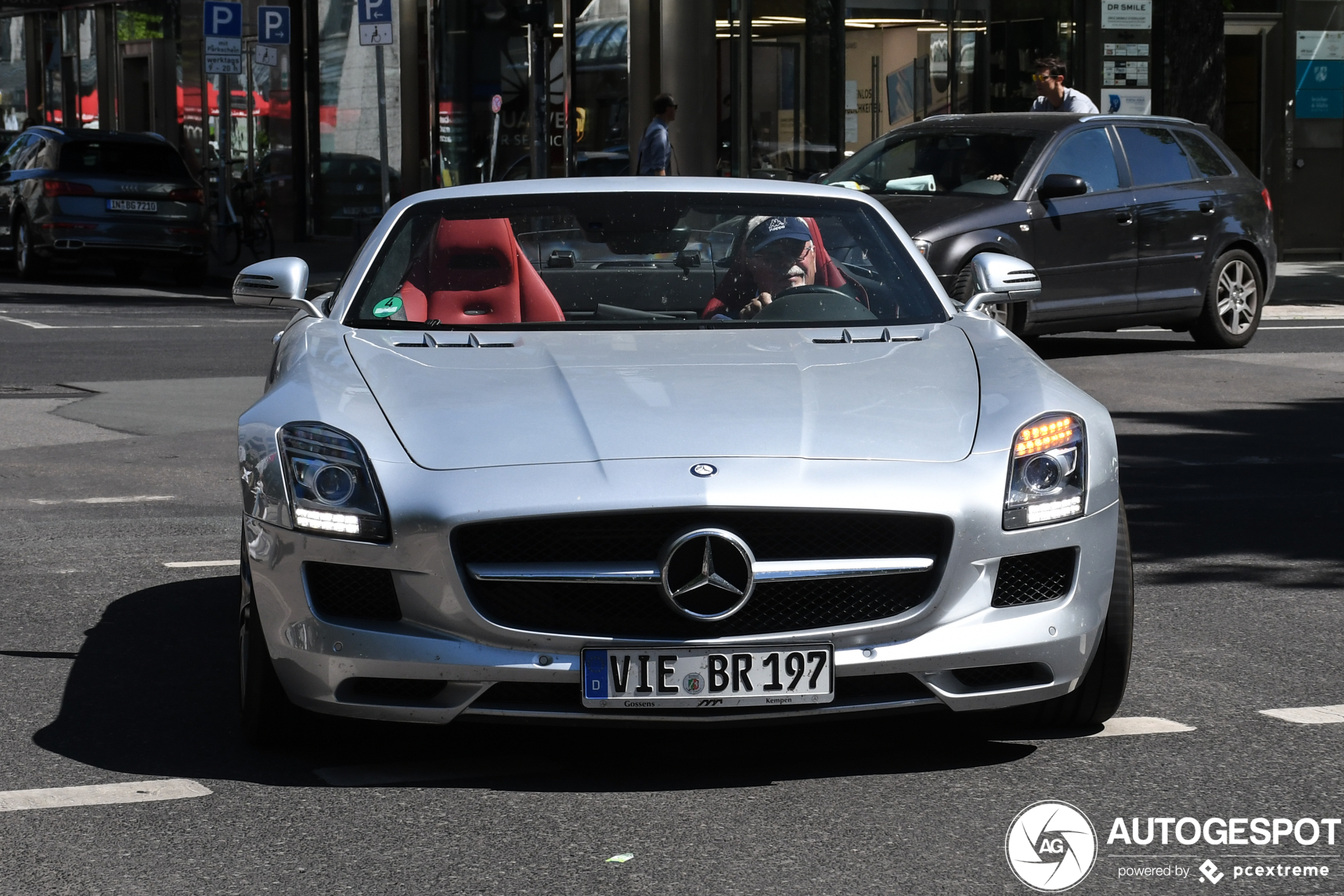 Mercedes-Benz SLS AMG Roadster