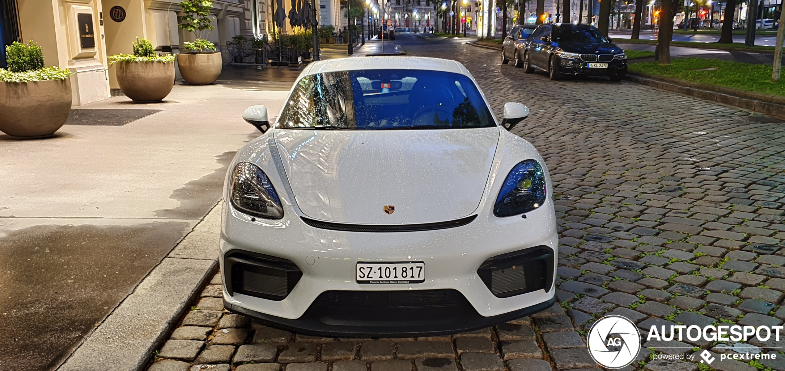 Porsche 718 Cayman GT4